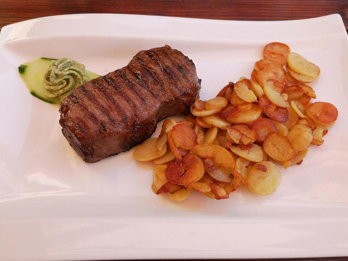 Tuniberg Restaurant Hotel Φράιμπουργκ Εξωτερικό φωτογραφία